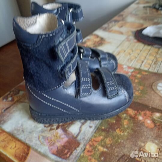 Сандалии детские