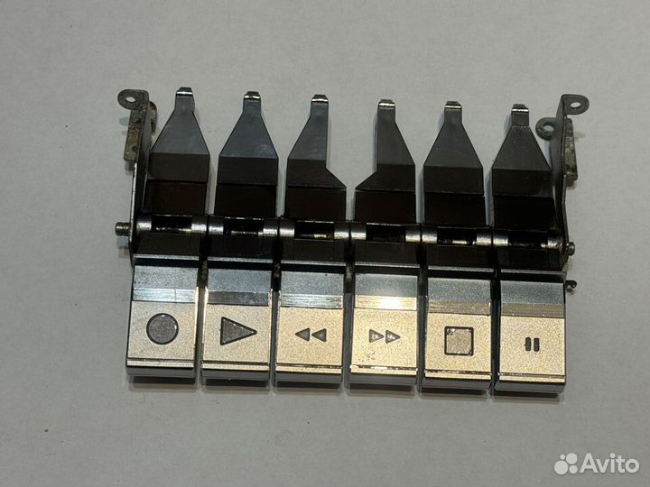 Запчасти от кассетного магнитофона sharp GF-939