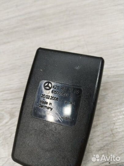 Замок ремня безопасности Mercedes E-Class W211