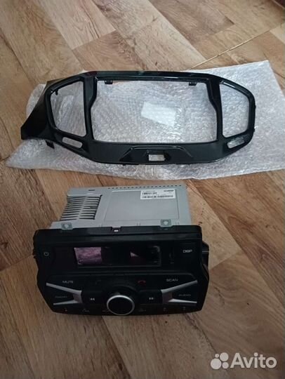 Магнитола на весту