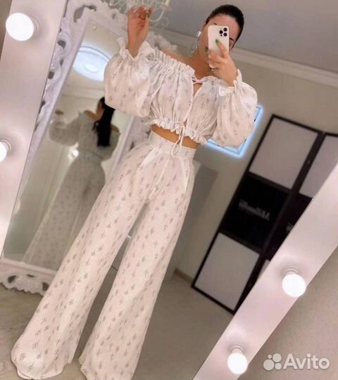 Костюм женский