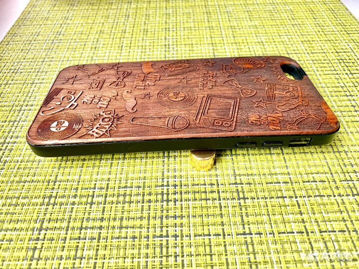 Эксклюзивный чехол для iPhone 8+