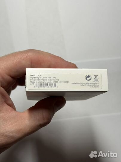 Оригинальный кабель Apple USB A - Lightning 1M