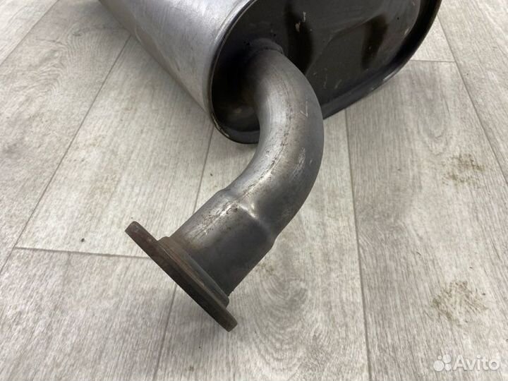 Глушитель задний левый Toyota Camry XV50