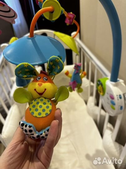 Мобиль на кроватку tiny love и ходунки