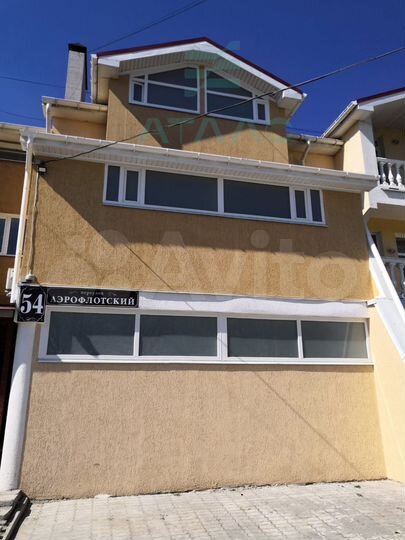 Дом 430 м² на участке 3,5 сот.