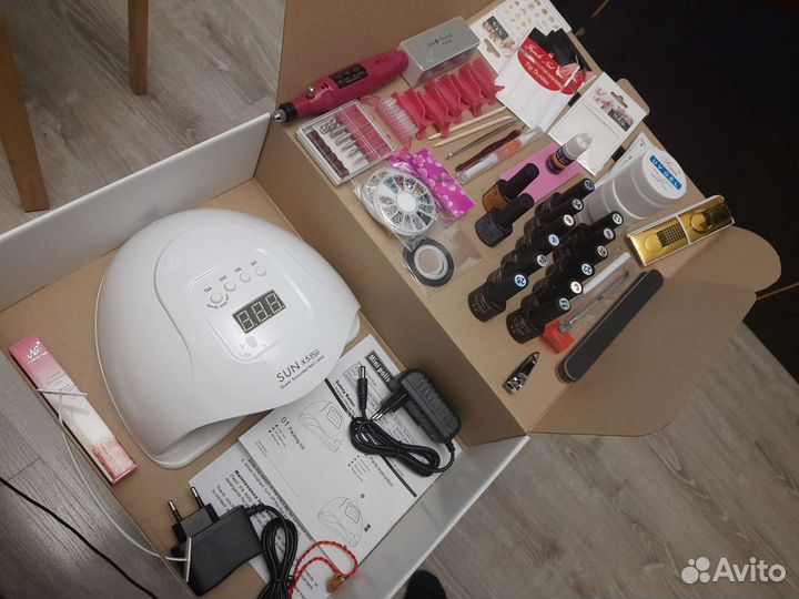 Маникюрный набор новый с Уф лампой и фрезой