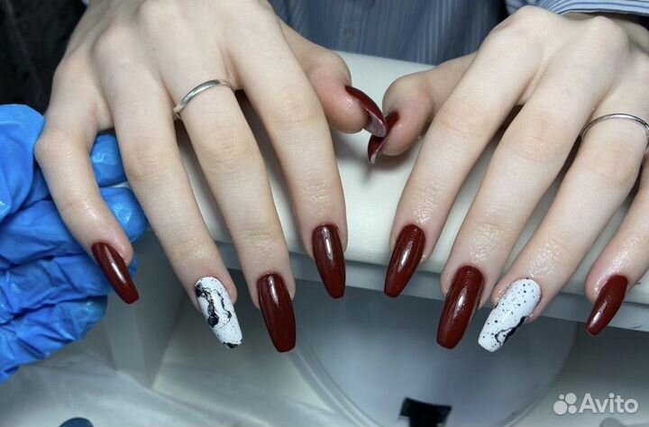 Маникюр, педикюр, наращивание ногтей