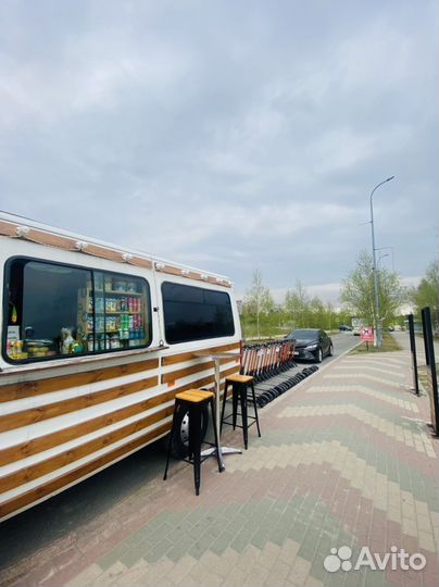 Прокат самокатов и кофейня