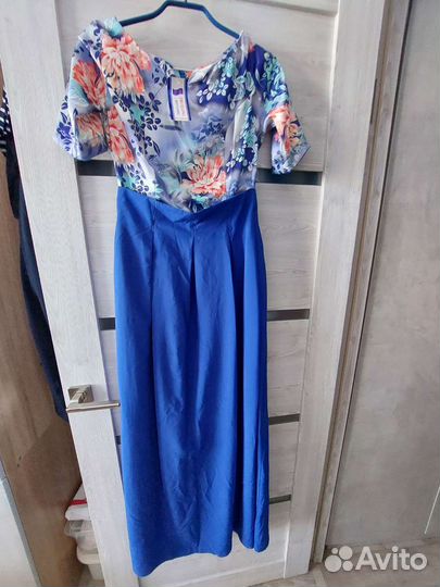 Вечернее платье в пол 42 44