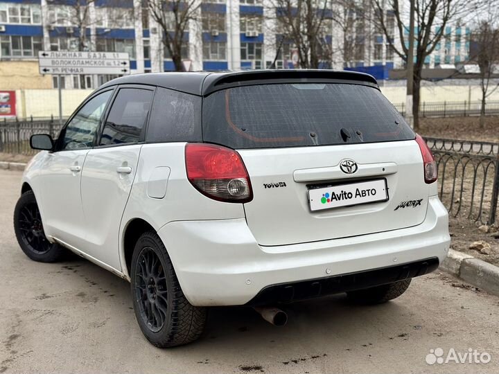 Toyota Matrix 1.8 AT, 2002, 209 000 км