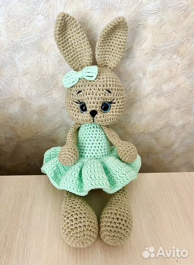 Вязанные игрушки, зайка амигуруми