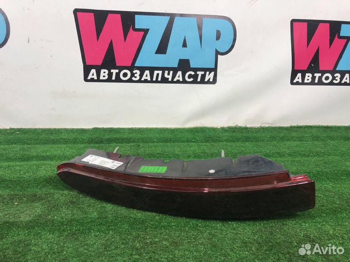 Фонарь задний левый Aston Martin Vantage 4