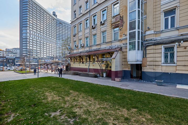 Своб. планировка, 192 м², 2/5 эт.