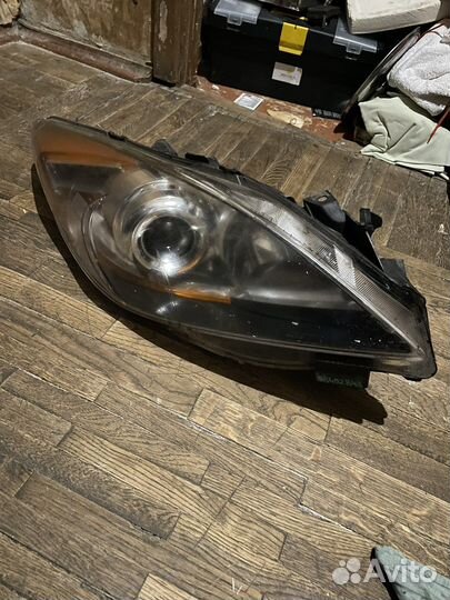 Фара права Mazda 3 BL