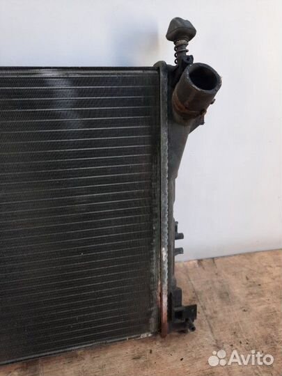 Радиатор основной Saab 9-3 кабриолет 2.0 B207E