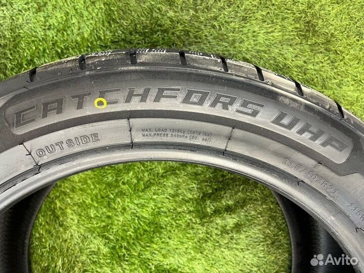 Windforce Catchfors UHP 275/30 R19