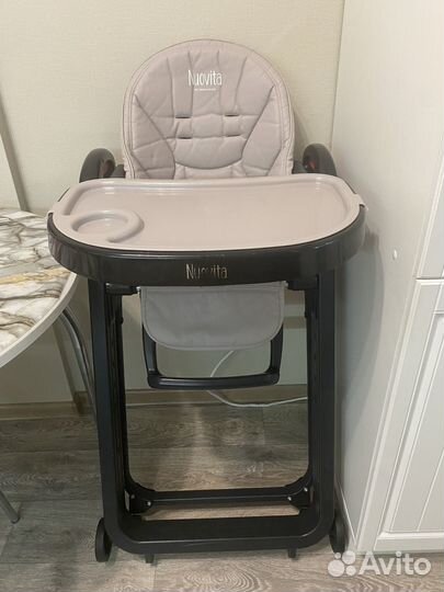 Стульчик для кормления nuovita