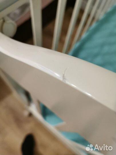 Детская кроватка с матрасом, одеялом и бельем