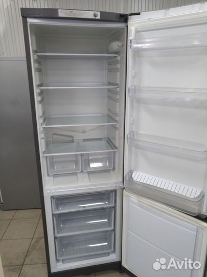 Холодильник hotpoint ariston