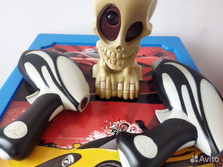 Джонни черепок с 2 бластерами Jonny the skull