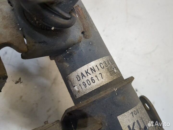 Амортизатор подвески левый передний Mazda CX-5 2017, 2019