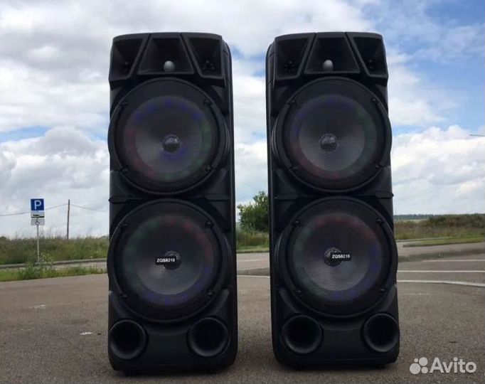 Большая портативная колонка с микрофоном новая