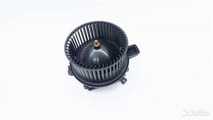 Моторчик печки Audi SQ7 4M 2022 4M2820021C