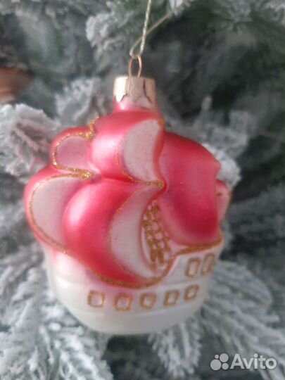 Елочная игрушка Парусник