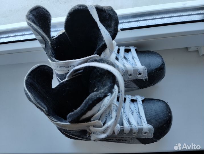 Хоккейные коньки bauer vapor 1x