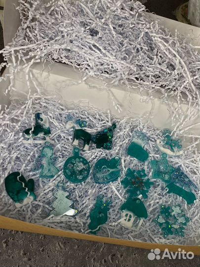 Новогодние игрушки из эпоксидной смолы