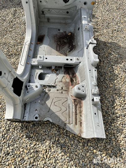 Четверть передняя левая BMW X3 F25 2013