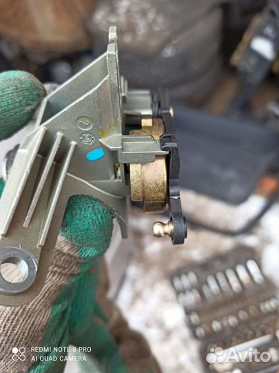 Ауди а4в5 (рестайлинг) Личинка двери багажника