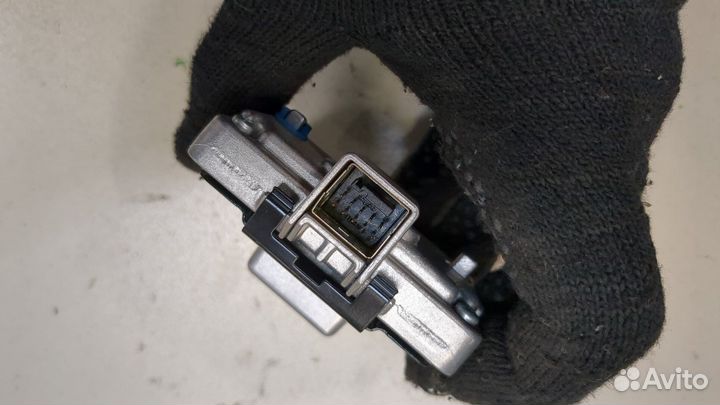 Камера переднего вида Mercedes E W212, 2010