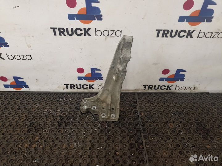 21639760 Кронштейн глушителя