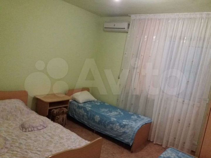 Комната 20 м² в 1-к., 1/2 эт.