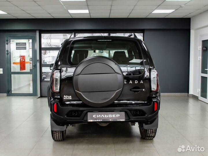 ВАЗ Niva Travel 1.7 МТ, 2023