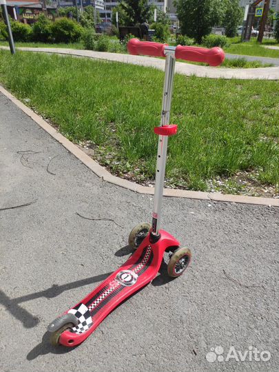 Самокат Globber детский светящиеся колеса