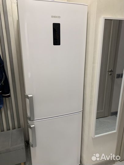 Холодильник бу beko