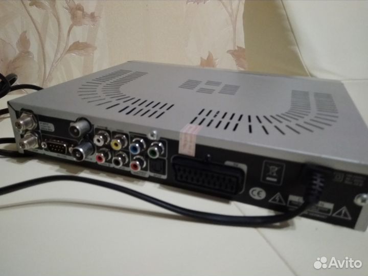 Спутниковый ресивер Golden Interstar