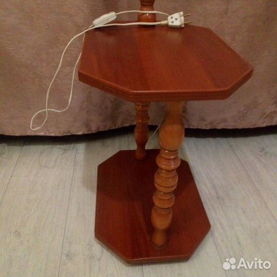 Торшер напольный со столиком