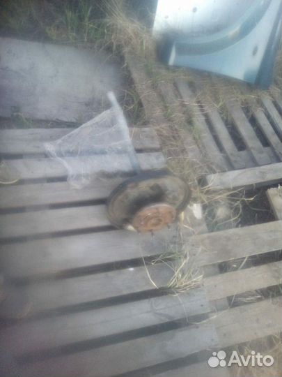 Mitsubishi L200 задняя правая полуось