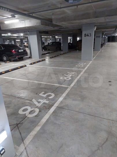 Машиноместо, 13 м²