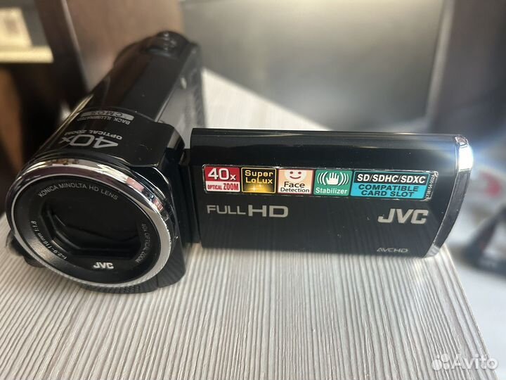 Видео камера jvc