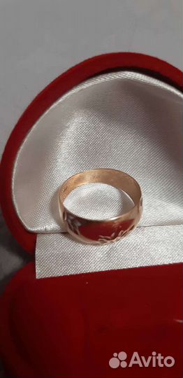 Золотое кольцо 585 пробы 17р