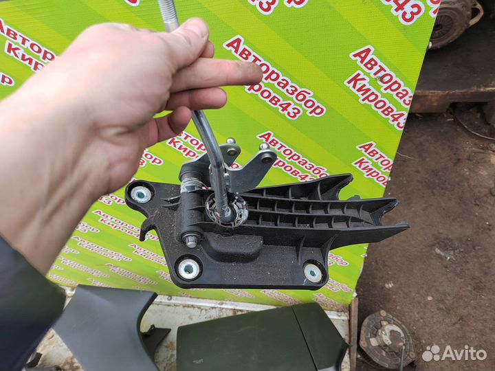 Mazda 3bk кулиса 5МКПП