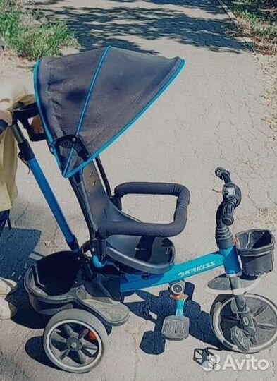 Детский трехколесный велосипед