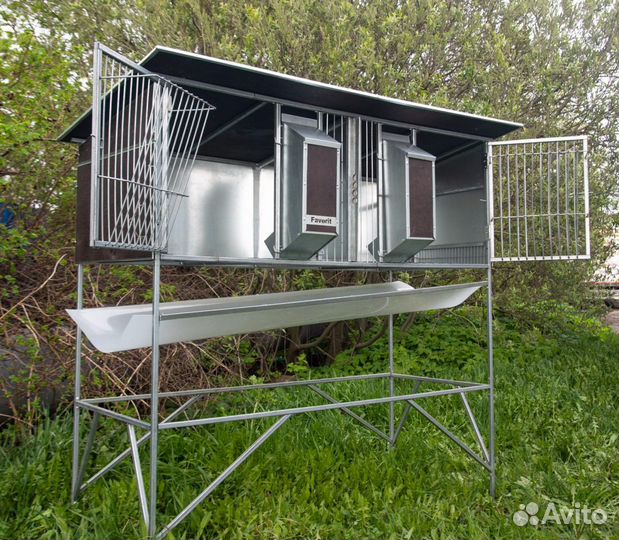 Уличный крольчатник