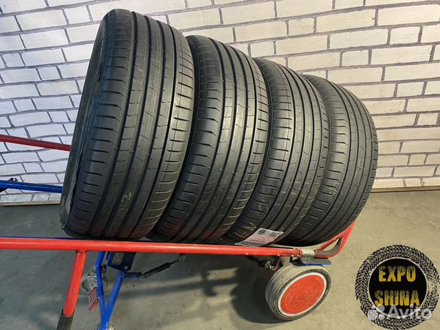 Pirelli P Zero PZ4 235/50 R19