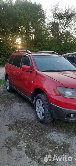 Mitsubishi Outlander 2.4 AT, 2003, 327 500 км